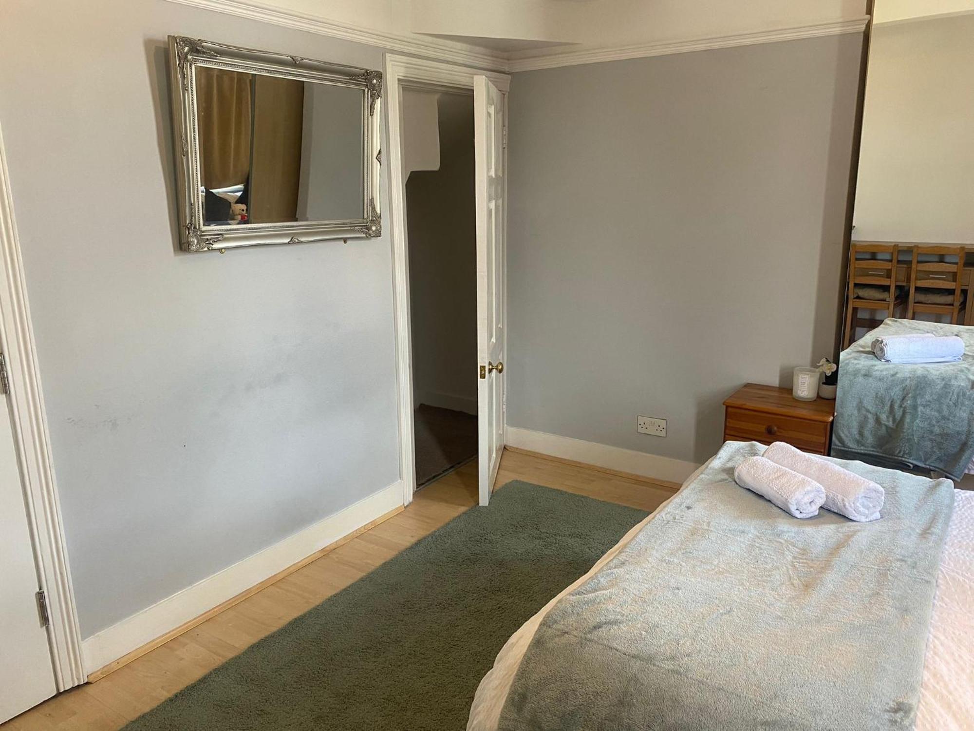 London Rental Carshalton Extérieur photo