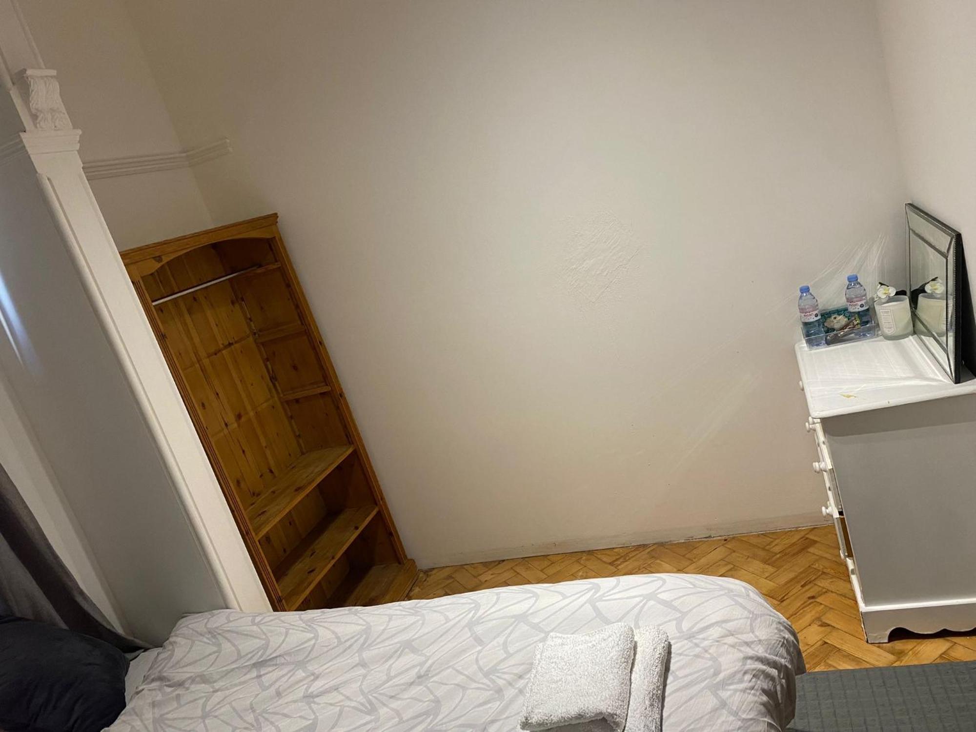 London Rental Carshalton Extérieur photo