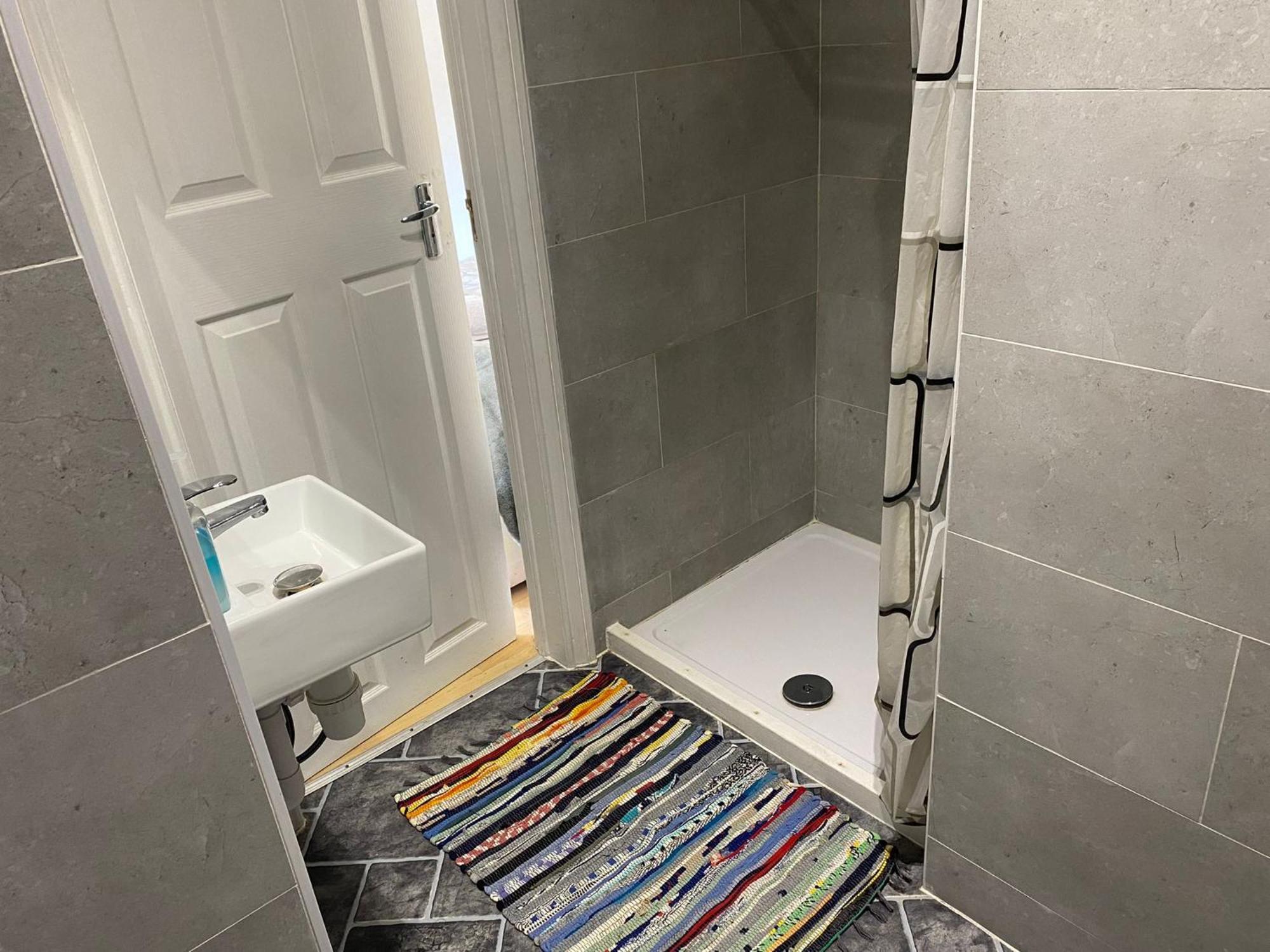 London Rental Carshalton Extérieur photo