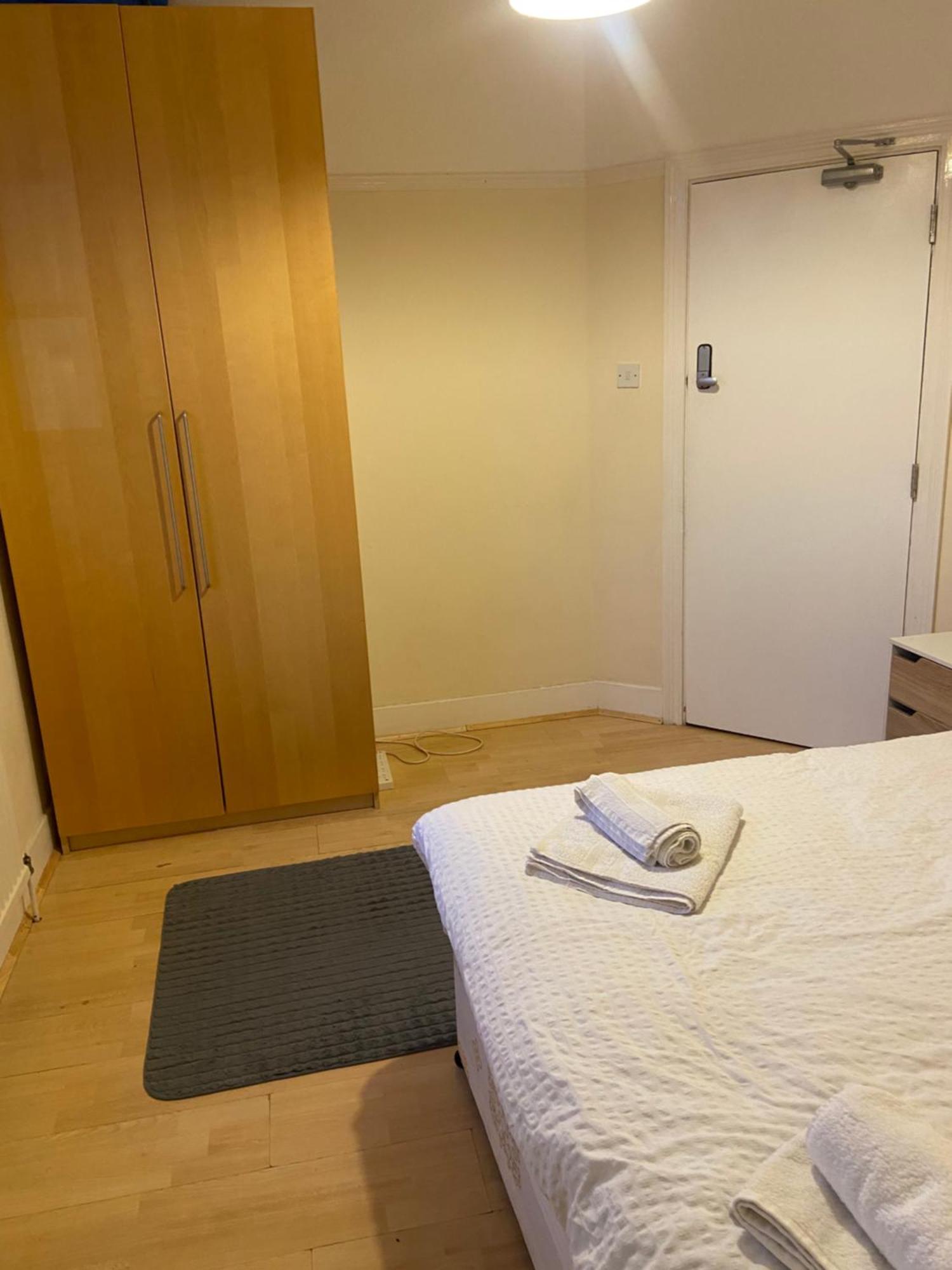 London Rental Carshalton Extérieur photo